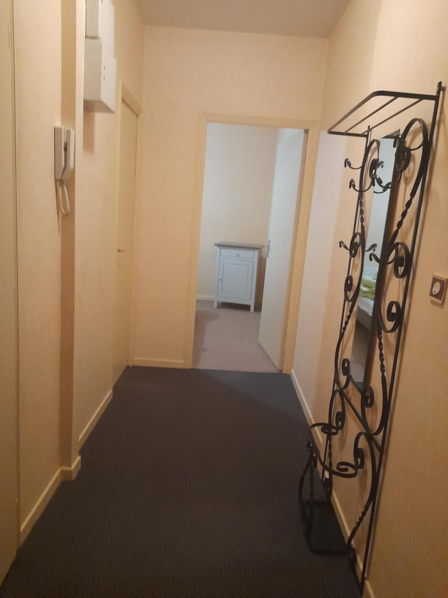 Appartement Du Pont De La Seine Troyes Exterior foto